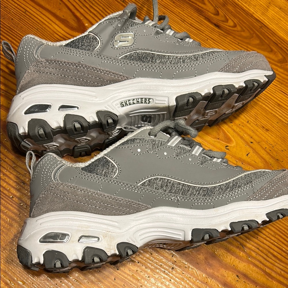Skechers Gray Sneakers - Picture 4 of 6